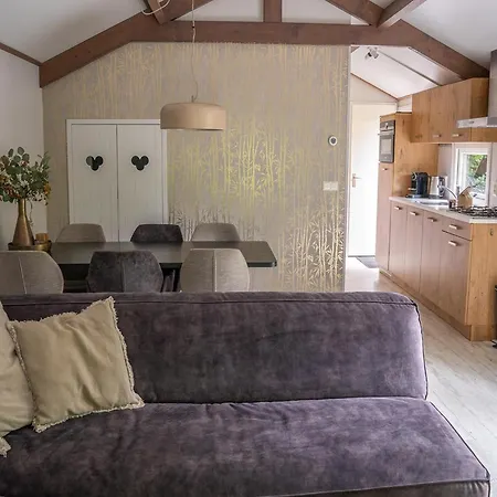 Pets Welcome, Veluwe For 펜션 에르멜로